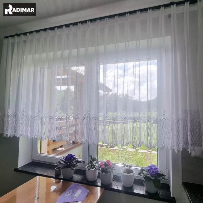 Firana na wymiar - elegancka firanka gipiurowa z jednym pasem Tosia